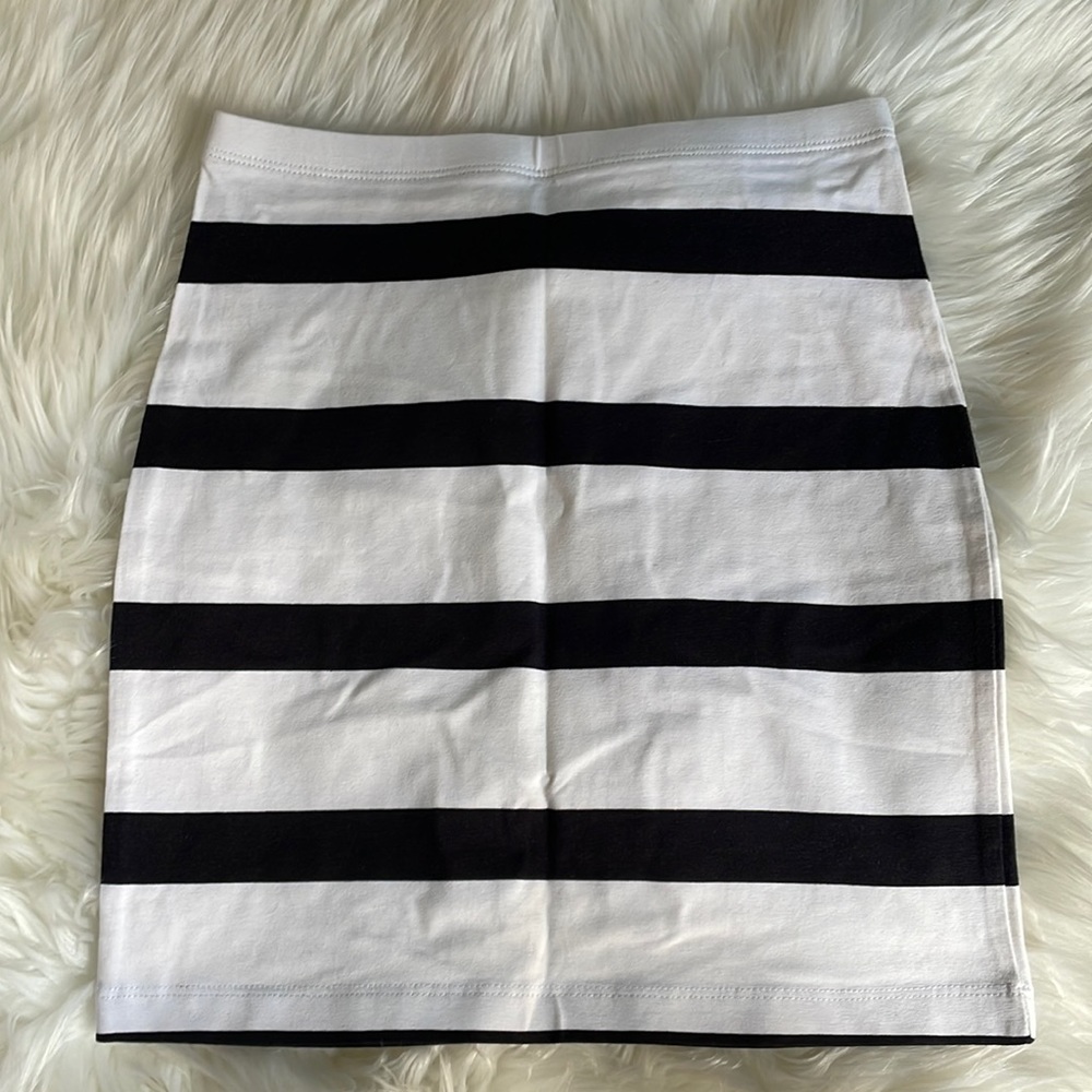 Striped mini skirt